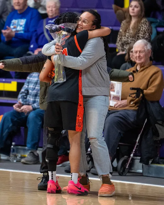 Aaliyah Martin  joins the 1,000 point club at FHS
