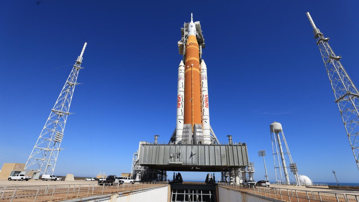 Students and Staff React to Artemis 2 Launch
